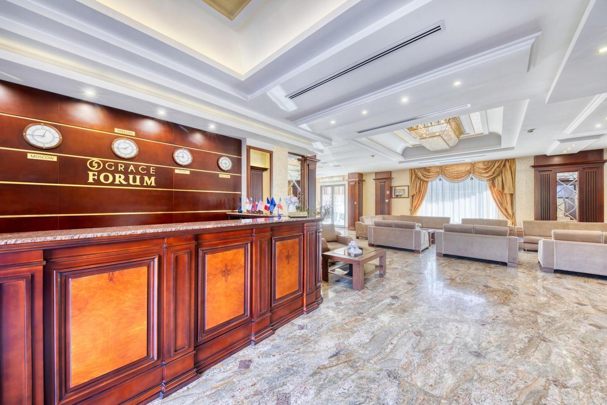 Spa Hotel Grace Forum Єреван Екстер'єр фото