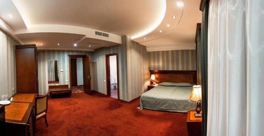 Spa Hotel Grace Forum Єреван Екстер'єр фото