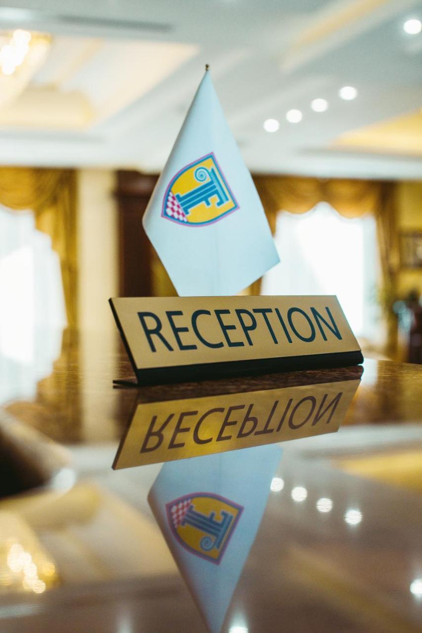 Spa Hotel Grace Forum Єреван Екстер'єр фото