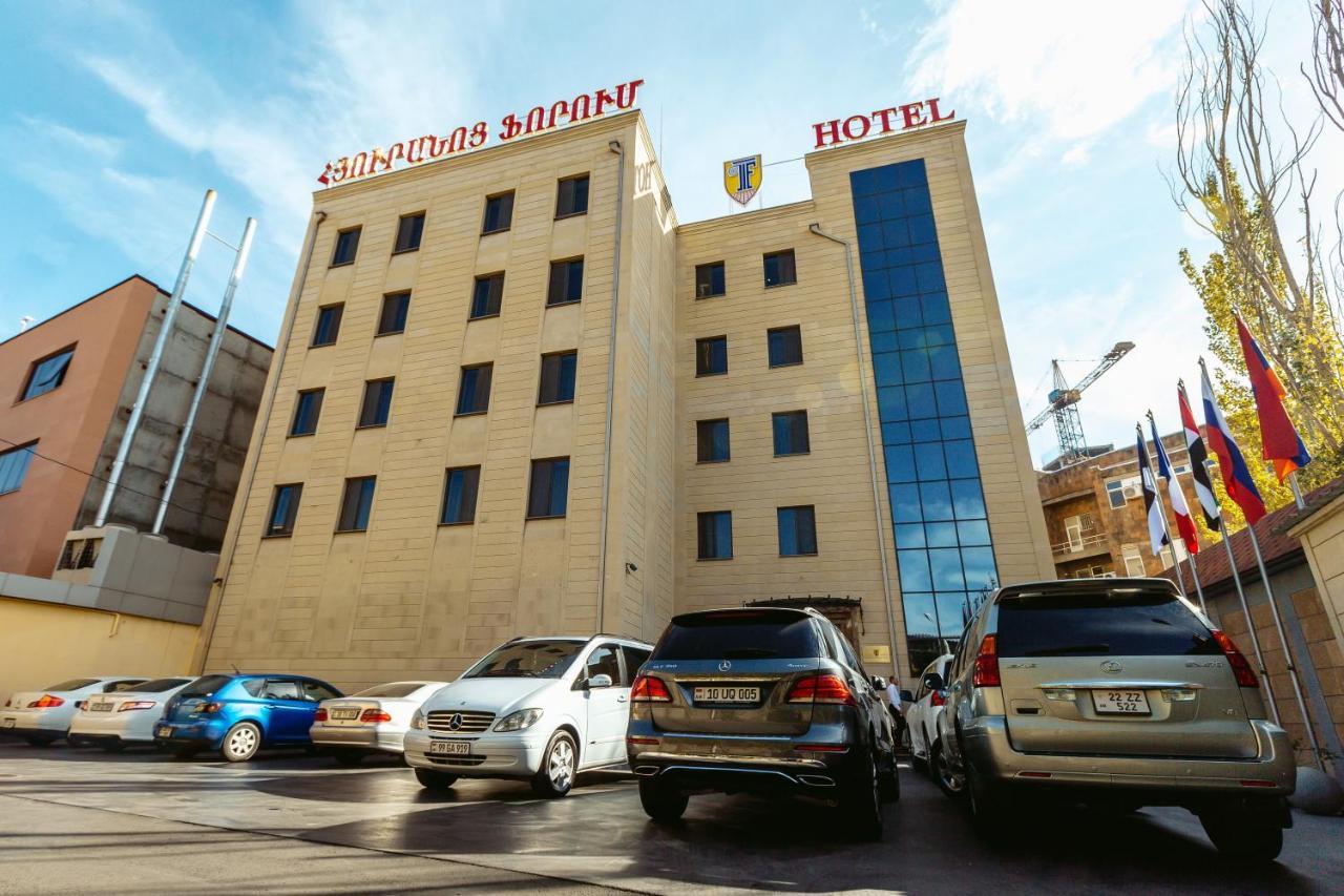 Spa Hotel Grace Forum Єреван Екстер'єр фото